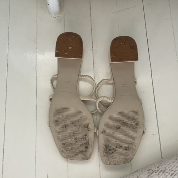 Reformation Assunta Heel - Picture 7 of 10